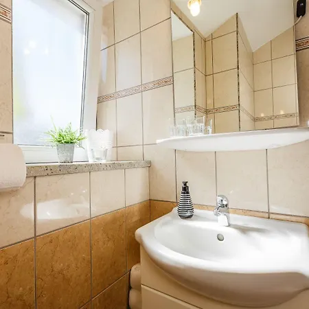 Mirakul Apartman *
