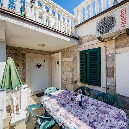 Mirakul Apartman *