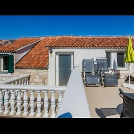Mirakul Apartman Kastela