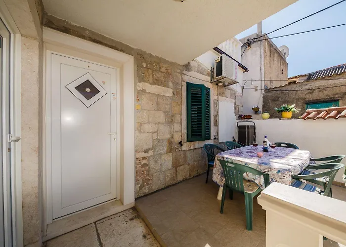 Mirakul Apartman *