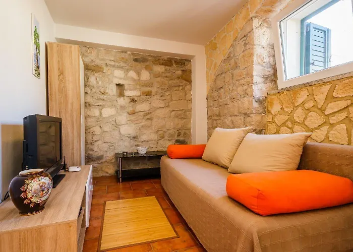 Mirakul Apartman Kastela