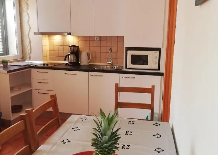 Mirakul Kastela